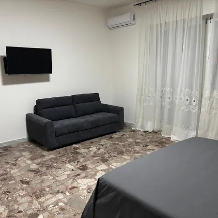 アパート Dayana House ガリポリ